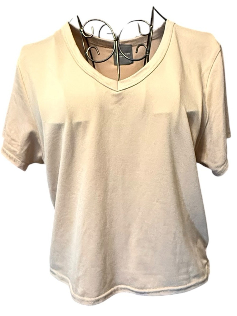 Olivia Rae Cream V-Neck Short Sleeve crop top Tee